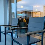 Mohost Urban Panoramic - Chic Overlooking The Mountains * Brassó