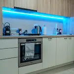 Apartment Mohost Urban Panoramic - Chic Overlooking The Mountains Brasov