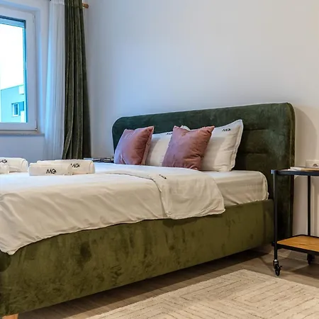 Mohost Urban - Chic Overlooking The Mountains * Брашов