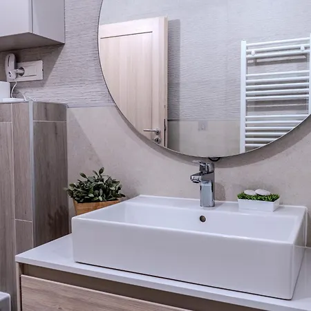 Mohost Urban - Chic Overlooking The Mountains * Brašov