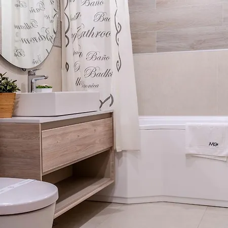 Mohost Urban - Chic Overlooking The Mountains * Brašov