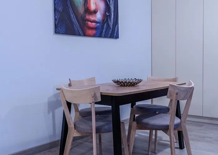 公寓 Mohost Urban - Chic Overlooking The Mountains *