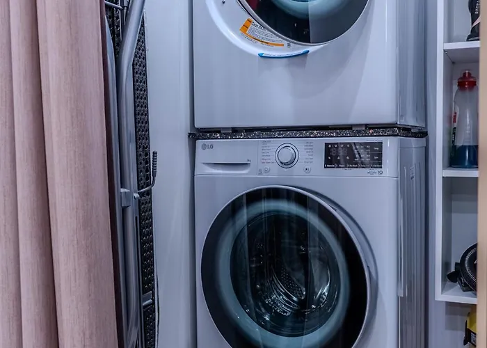 Mohost Urban - Chic Overlooking The Mountains 公寓 *