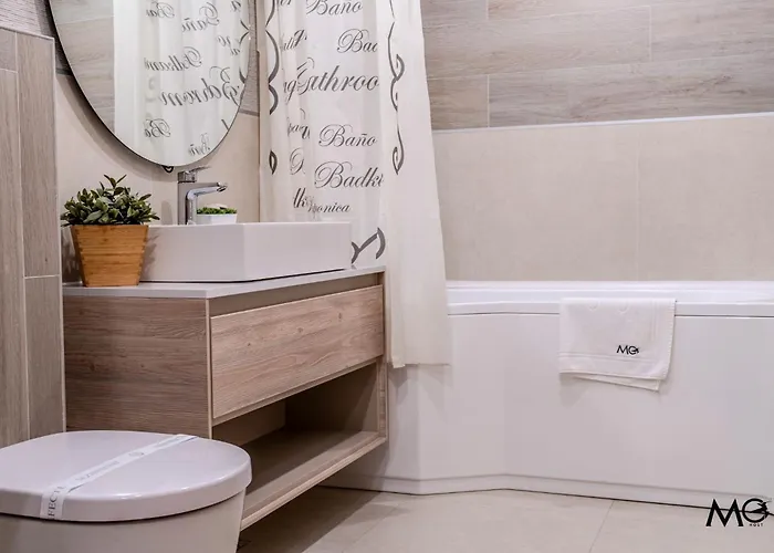 Mohost Urban - Chic Overlooking The Mountains * Брашов