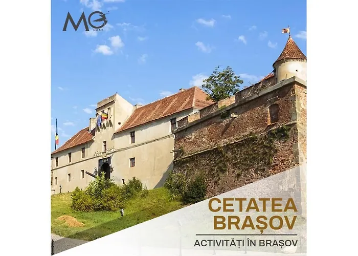 Mohost Urban - Chic Overlooking The Mountains Апартаменти